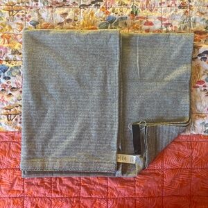 Lululemon Vinyasa Scarf NWOT